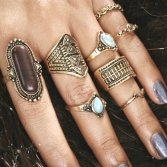 Jewelry - Vintage Style Ring Set